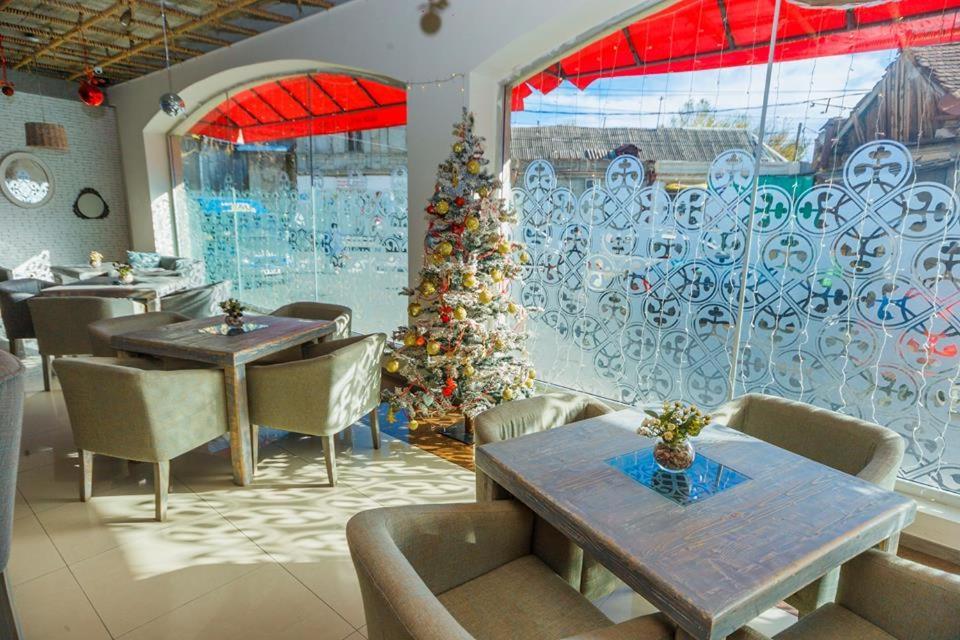 Hotel Orion Old Town Тбилиси Екстериор снимка