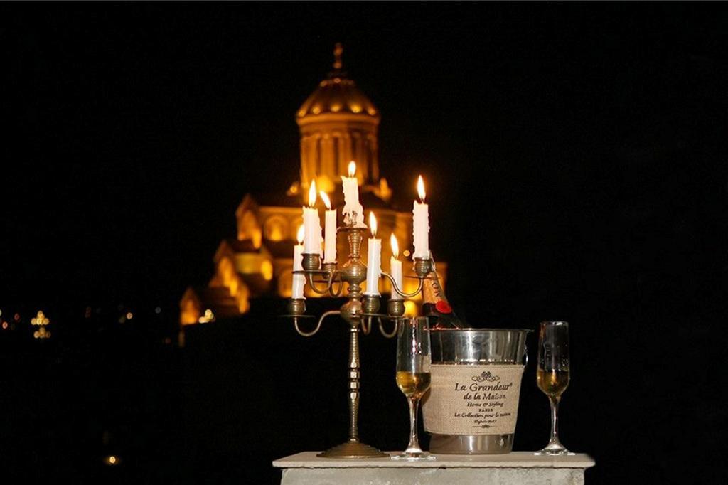 Hotel Orion Old Town Тбилиси Екстериор снимка