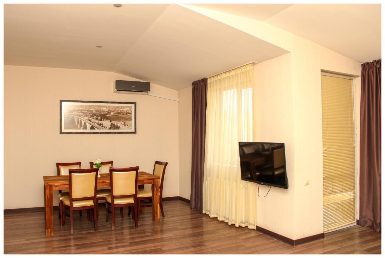 Hotel Orion Old Town Тбилиси Екстериор снимка