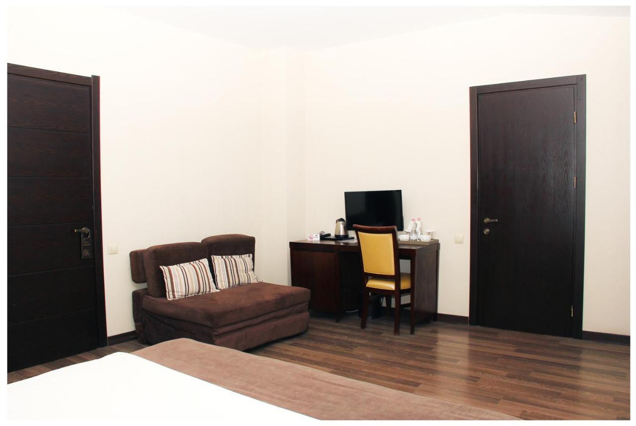 Hotel Orion Old Town Тбилиси Екстериор снимка